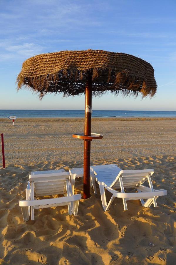 Monte Gordo Beach Flat With Balcony Exterior photo